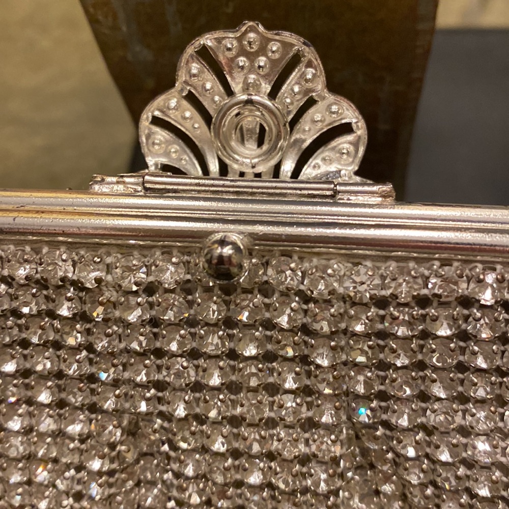 Rhinestone Encrusted Evening Clutch with Hidden Shoulder Chain - Picture 11 of 16